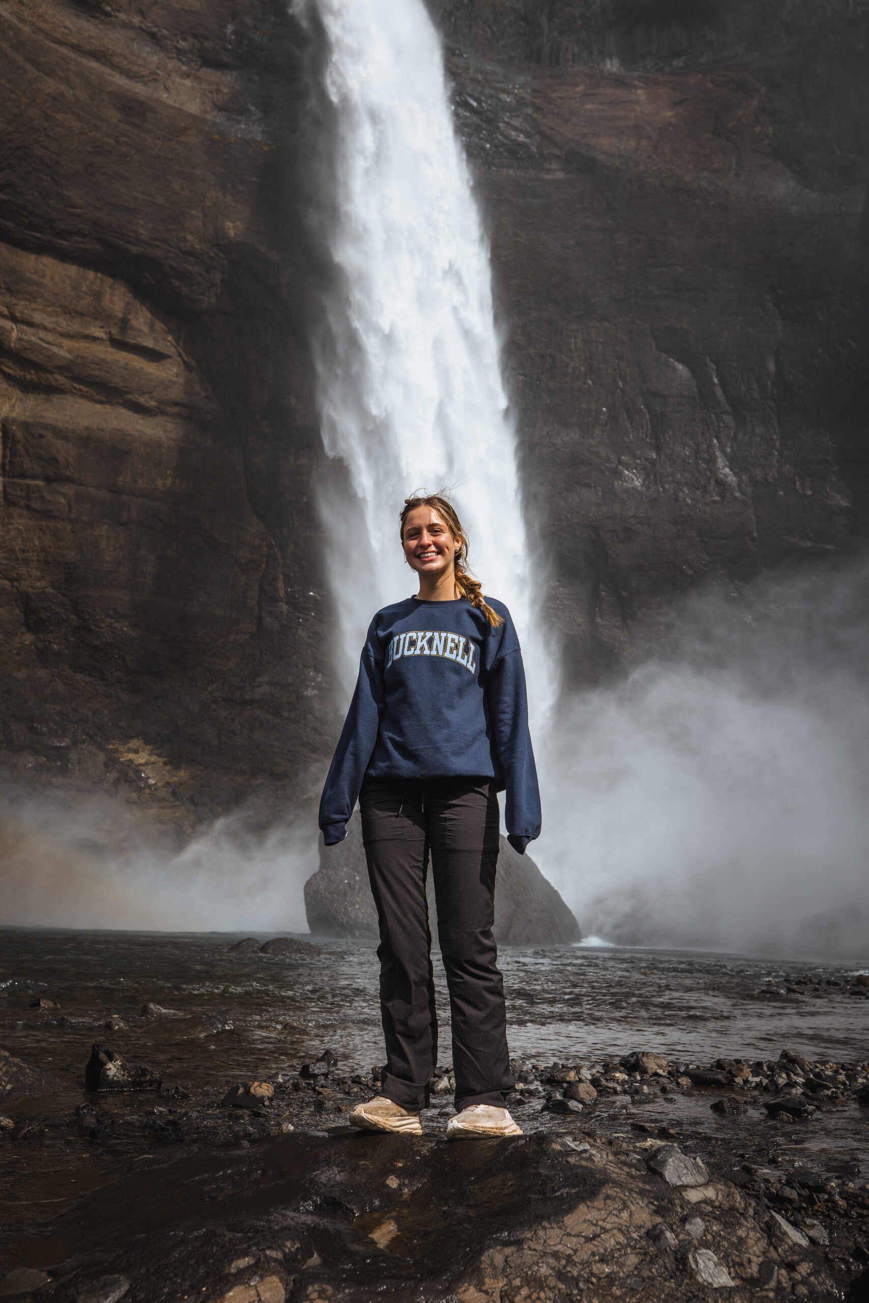 haifoss waterfall iceland highlands canyon view